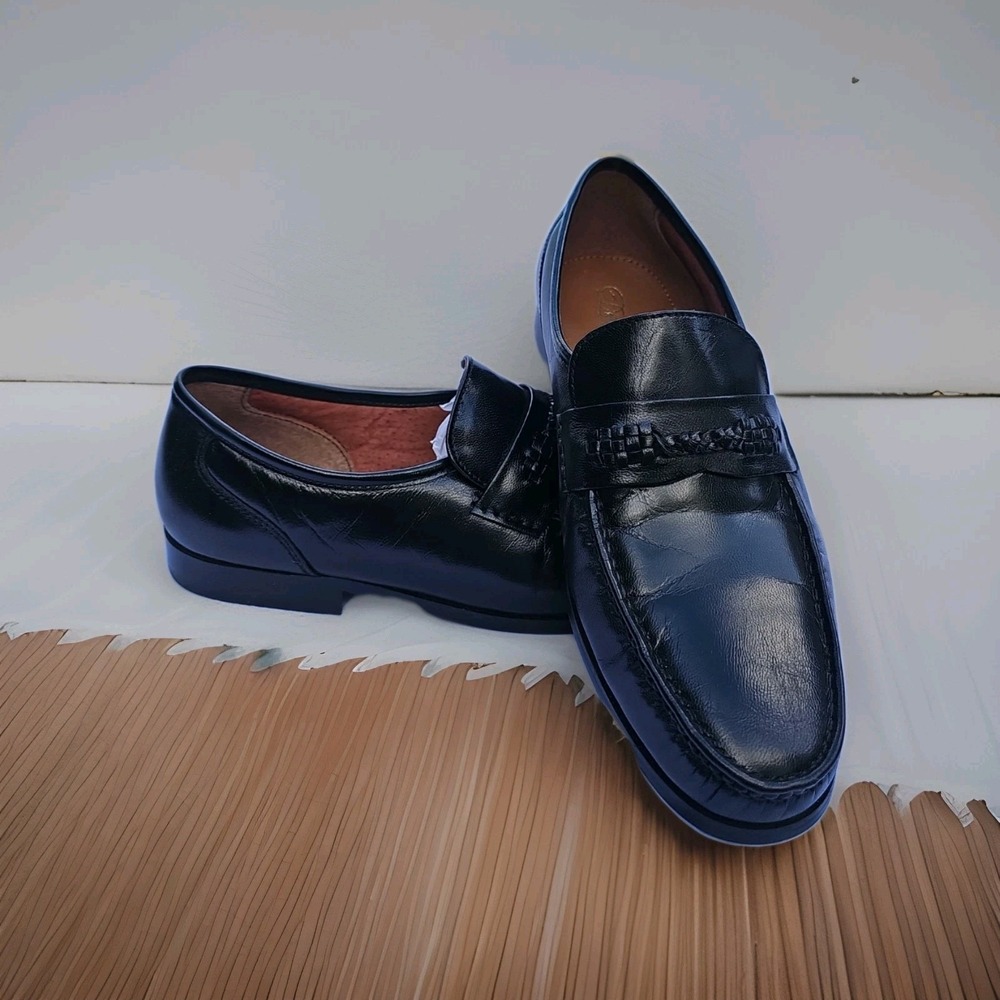DIPLOMATS  Handcrafted Black Leather Men's Loafers Shoes US 11 EE ( Worn Twice )